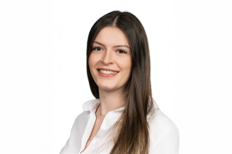AGROLA-SG-Portrait-Vanessa-Beusch-102023.jpg
